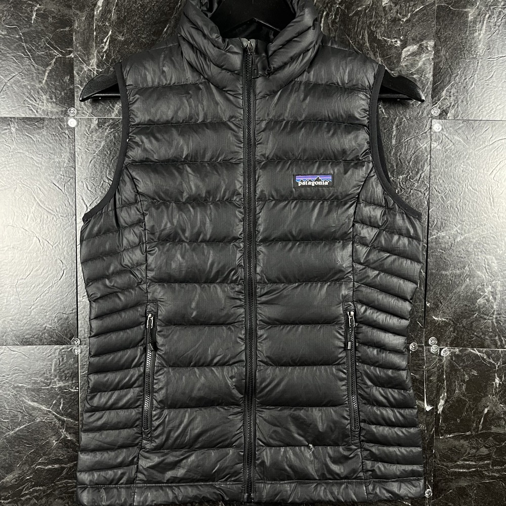 Patagonia Women's Black Puff Down Sweater Vest XS -Flaws